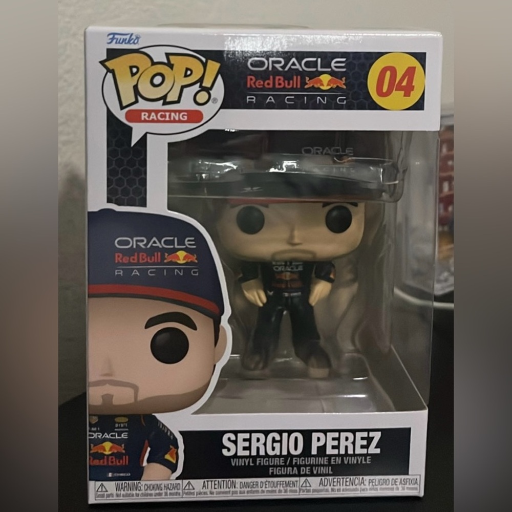 Funko POP! Racing Sergio Perez #4 Oracle Red Bull Racing 🇲🇽 - Picture 2 of 5